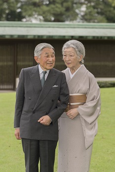 天皇皇后両陛下のお写真