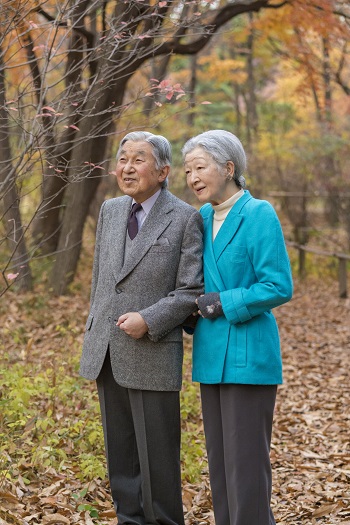 天皇皇后両陛下のお写真