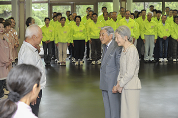 皇居勤労奉仕団ご会釈