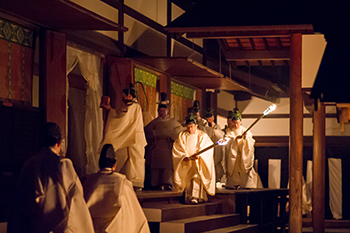 新嘗祭神嘉殿の儀（夕の儀）