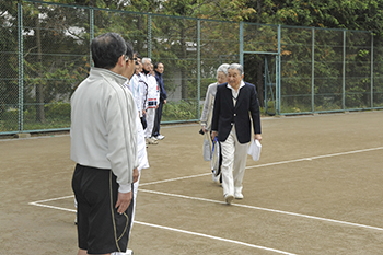 宮内庁職員とのテニス