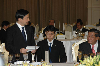 フン・セン首相主催晩餐会のお写真