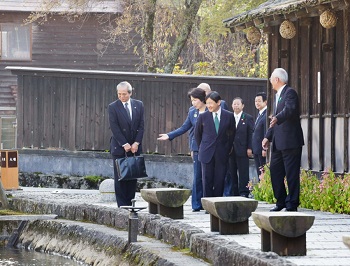 ご視察のお写真