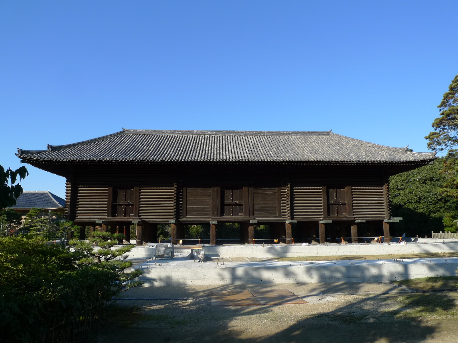 素屋根基礎完成