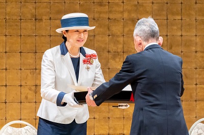 皇后陛下は、日本赤十字社名誉総裁として、全国赤十字大会とフローレンス･ナイチンゲール記章授与式にご出席になっています。