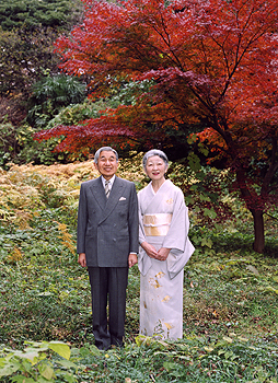 天皇皇后両陛下のお写真