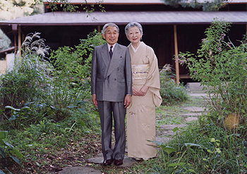 天皇皇后両陛下のお写真