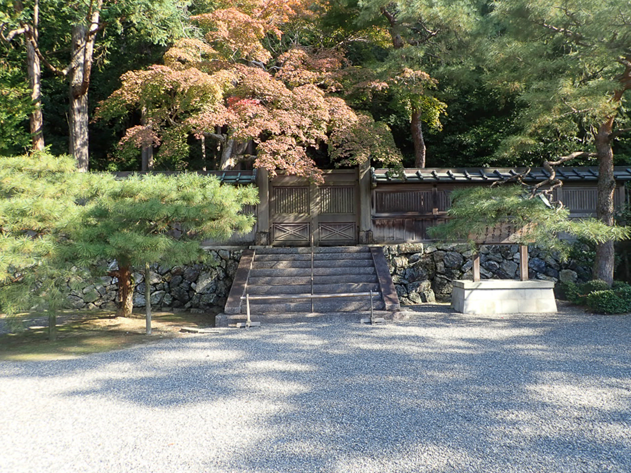 孝明天皇　後月輪東山陵