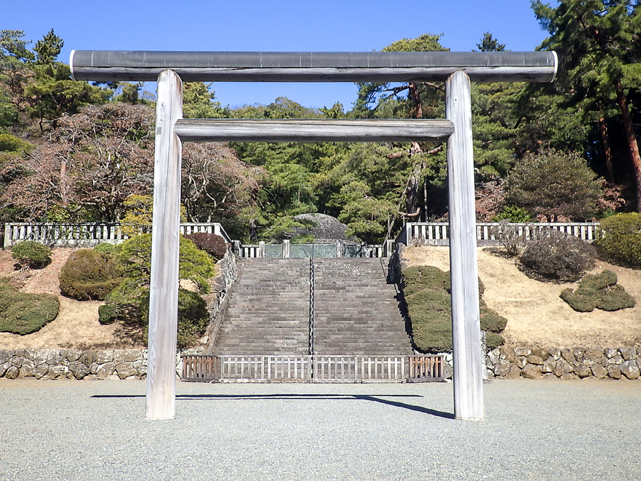 大正天皇　多摩陵