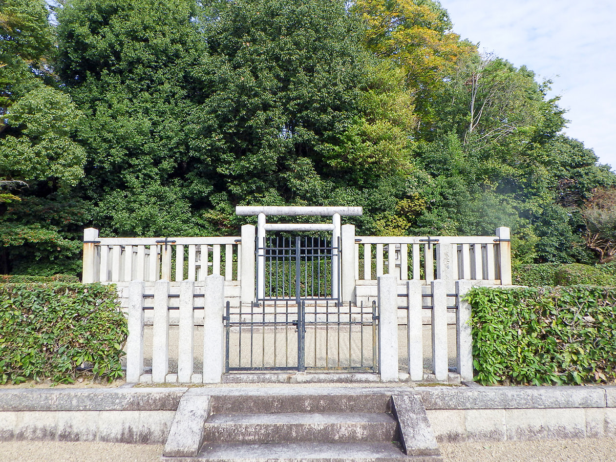 顯宗天皇　傍丘磐坏丘南陵