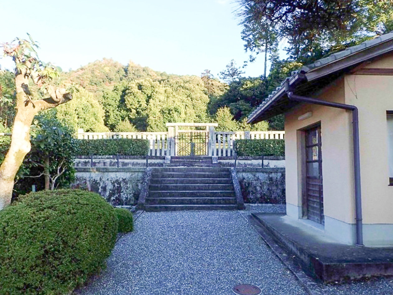 冷泉天皇 櫻本陵