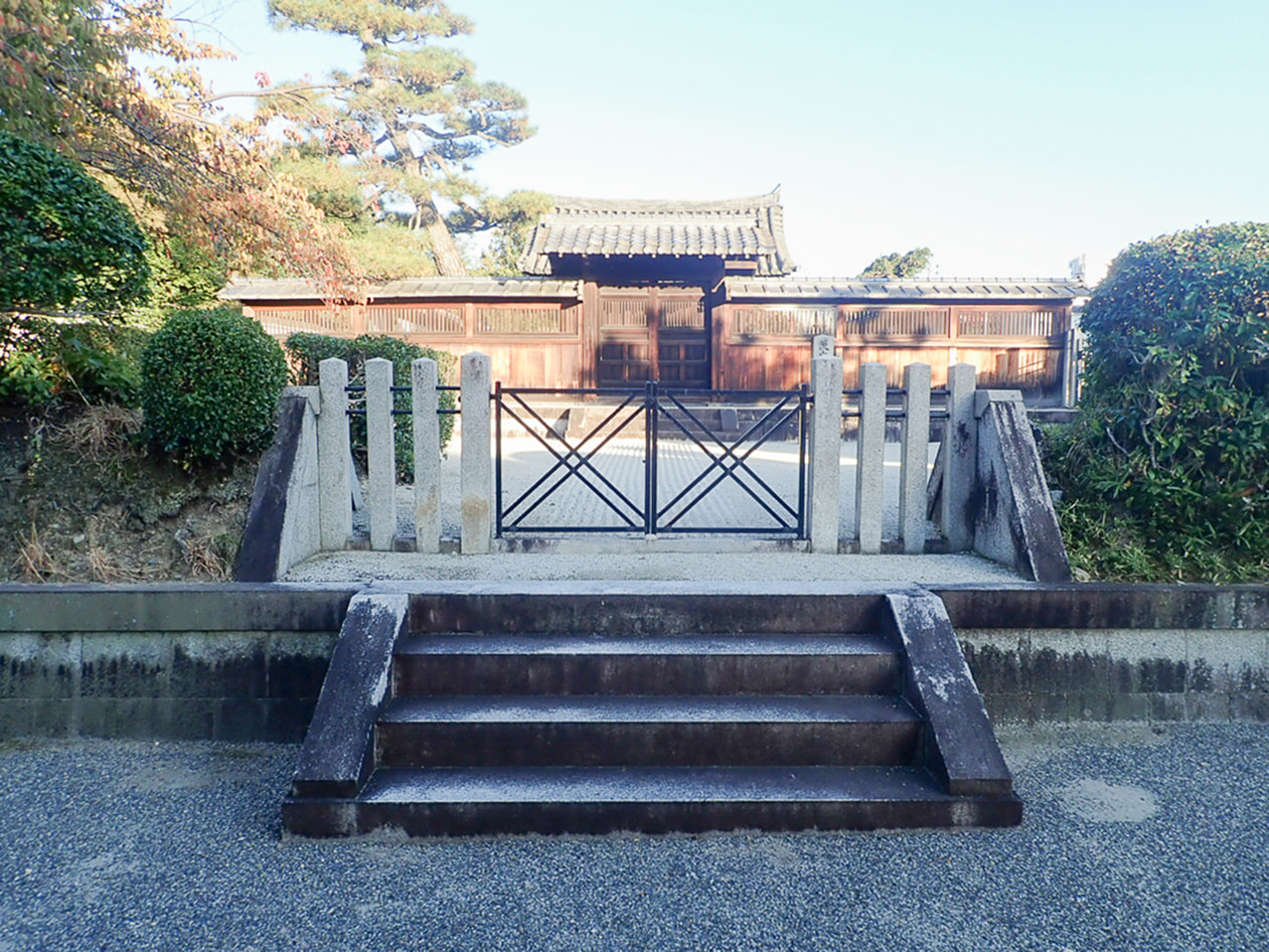 後白河天皇　法住寺陵