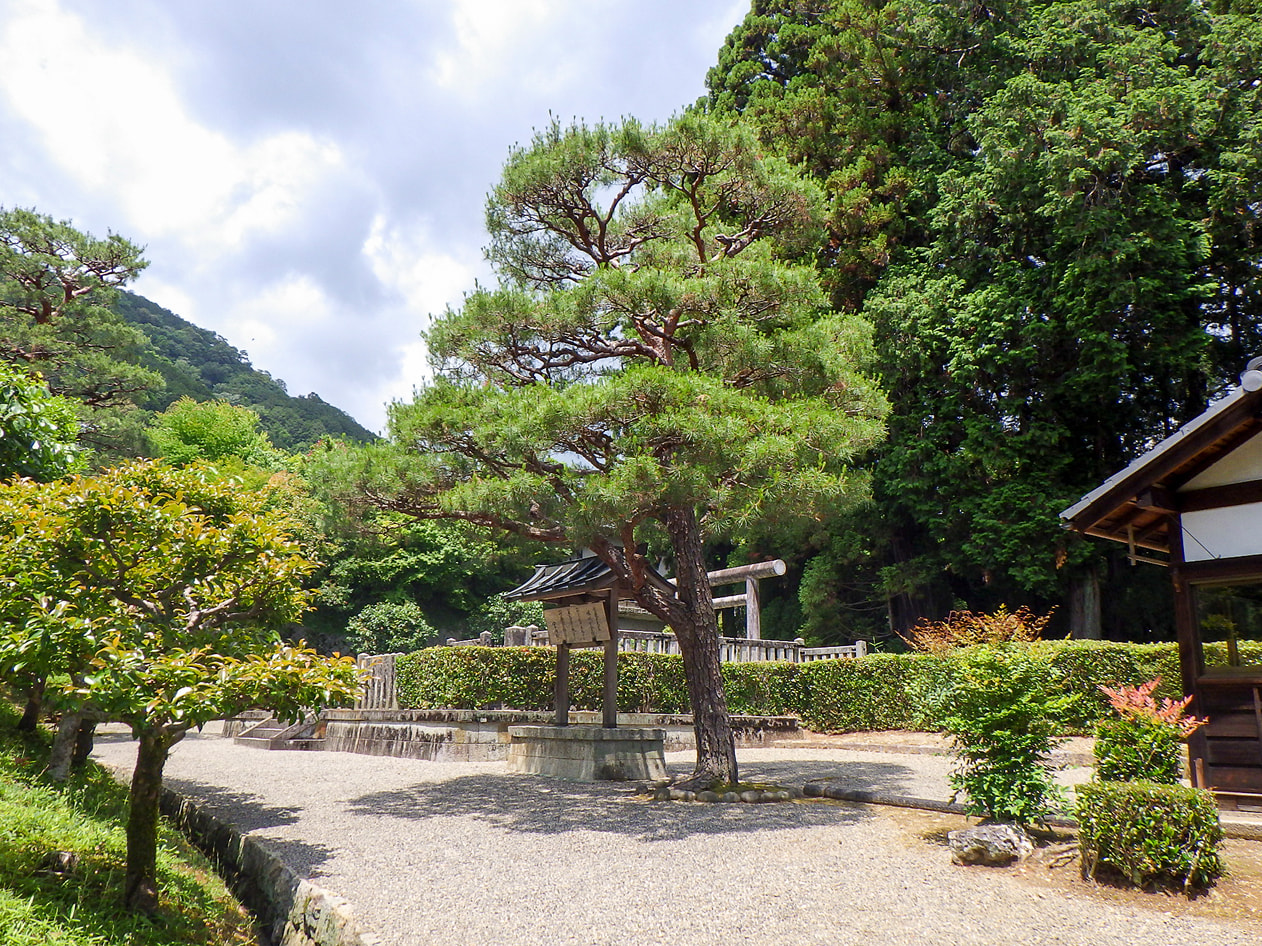 後龜山天皇　嵯峨小倉陵