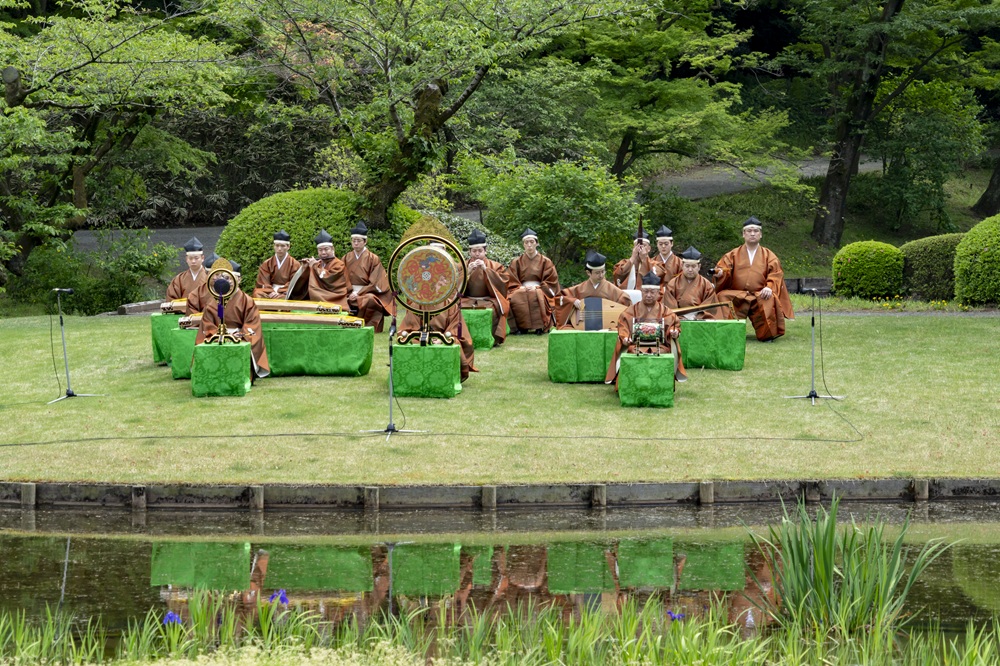 園遊会会場での演奏